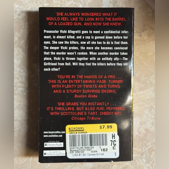 Devil’s Corner Paperback Novel Book Bestseller Lisa Scottoline NEW - Picture 2 of 2